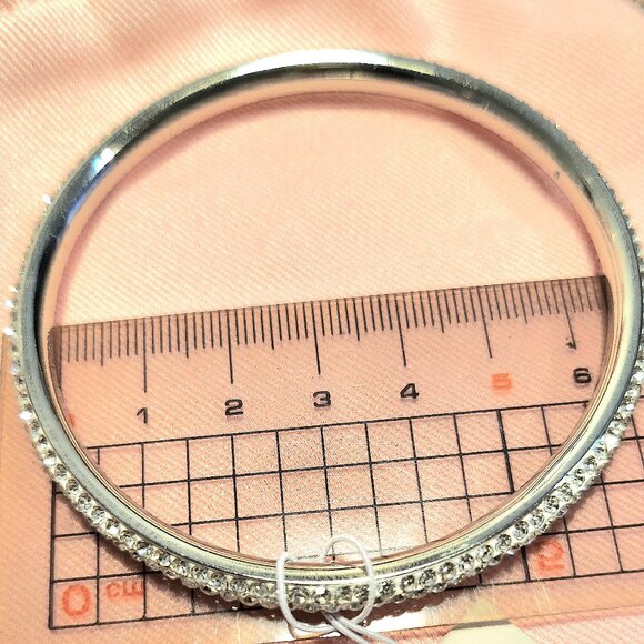 New with tag - Kate Spade Bangle - Picture 3 of 3